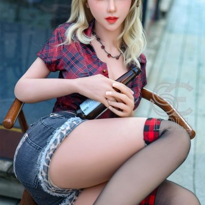 #077: SEDOLL White Sex Doll